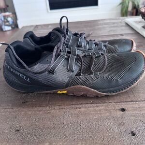 Merrell Men's Trail Glove 6 Sneaker size 9